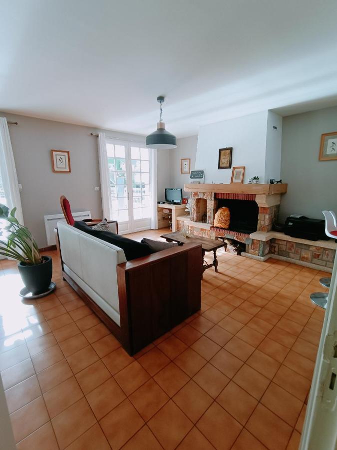 Villa 8 Personnes O Mes Anges 波讷地区圣朱利安 外观 照片